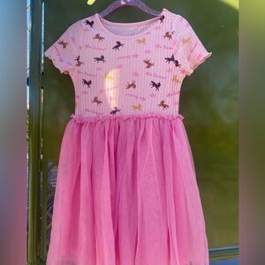 Cute pink unicorn dress for girls, size 6 years.